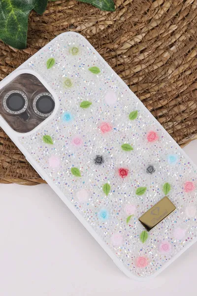 Beyaz TeknoCase İPhone 13 Uyumlu Rose Diamond Case Serisi Gül Desenli Lens Hediyeli Sert Silikon Telefon Kılıfı 450127