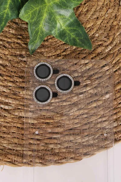 Beyaz TeknoCase İPhone 14 Pro Max Uyumlu Nelly Diamond Serisi Taşlı Lens Hediyeli Sert Silikon Telefon Kılıfı 480933