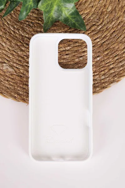 Beyaz TeknoCase İPhone 16 Pro Max Uyumlu Nelly Diamond Serisi Taşlı Lens Hediyeli Sert Silikon Telefon Kılıfı 480960