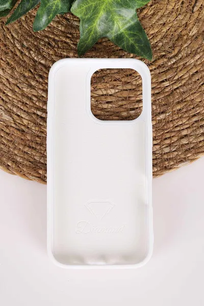 Beyaz TeknoCase İPhone 16 Pro Uyumlu Nelly Diamond Serisi Taşlı Lens Hediyeli Sert Silikon Telefon Kılıfı 480956