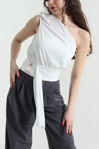 Beyaz Tokalı Sandy Kadın Bluz 444315