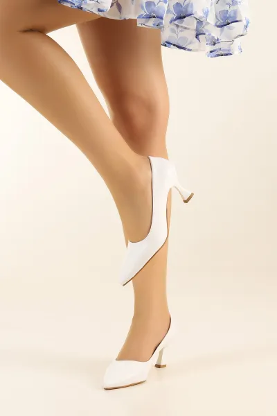 Beyaz Topuklu Ayakkabı 261950