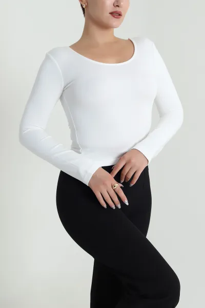 beyaz-u-yaka-basic-kadin-bluz-483113