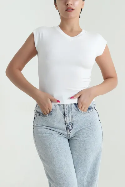 Beyaz V Yaka Kadın Bluz 476509
