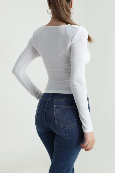 Beyaz Vatkalı Tokalı Sandy Kadın Bluz 484957