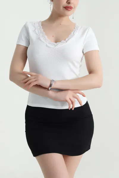 Beyaz Yakası Dantelli Buzzy Kadın Bluz 455951