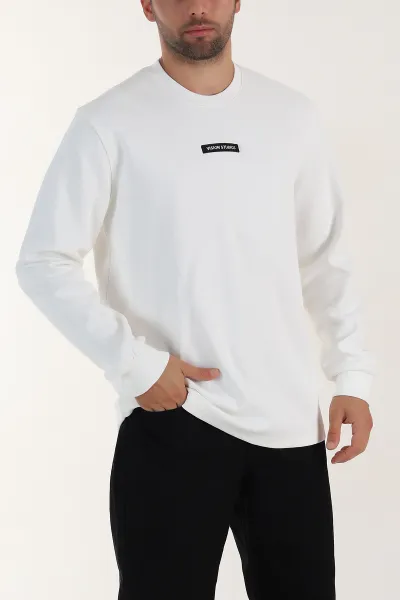beyaz-yazi-detayli-bisiklet-yaka-erkek-sweatshirt-396911