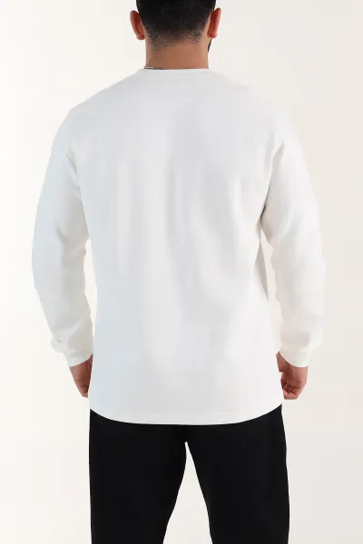 Beyaz Yazı Detaylı Bisiklet Yaka Erkek Sweatshirt 396930