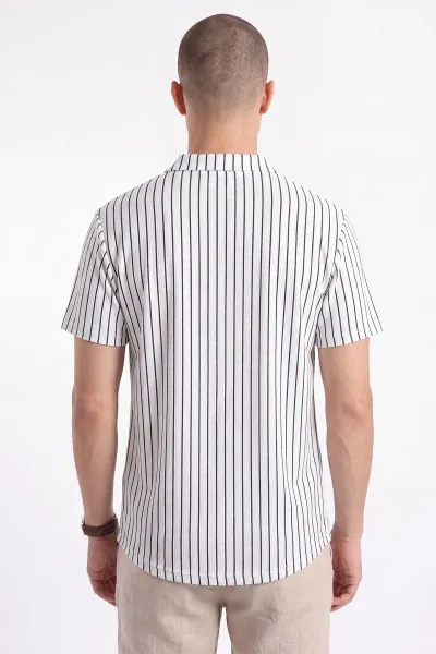 Beyaz Yeni Sezon Polo Yaka Çizgi Detaylı Erkek Tişört 471968