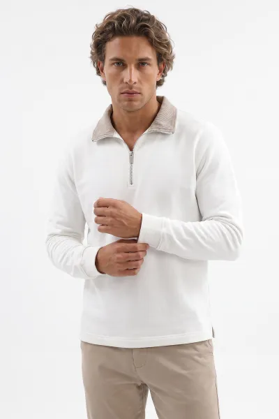 Beyaz Yeni Sezon Yarım Fermuarlı Erkek Sweatshirt 501131