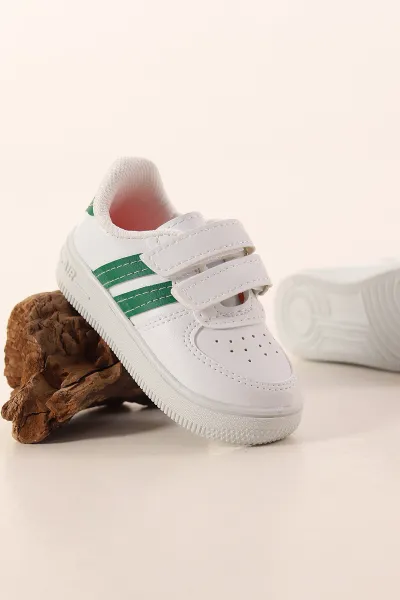 beyaz-yesil-cizgili-22-25-cirtli-erkek-bebek-spor-ayakkabi-393984