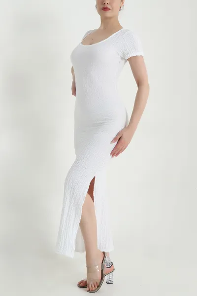 Beyaz Yırtmaçlı Gofre Kadın Elbise 470276