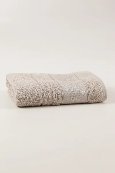 biskuvi-50x90-cm-jakarli-desenli-bahar-havlu-460450