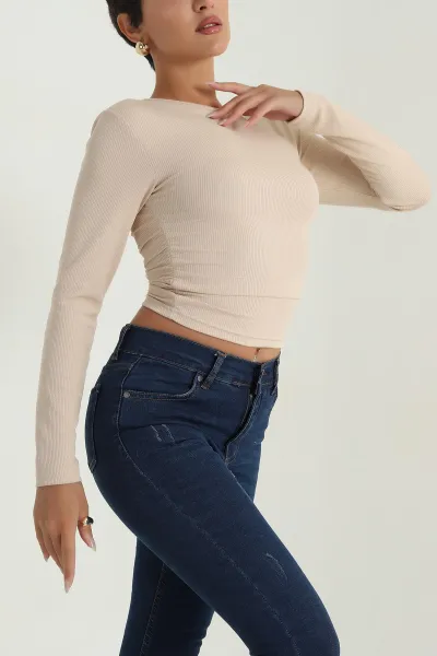 biskuvi-burumcuk-kadin-bluz-387570