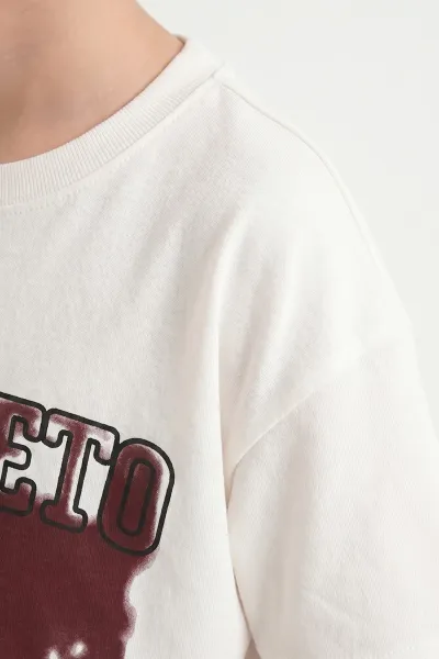 Bordo Beyaz (8-12 Yaş)Endleto Kabartma Baskılı Şortlu Erkek Çocuk Takım 469620