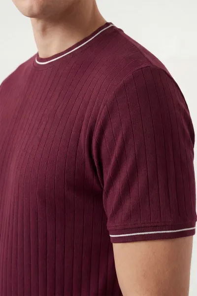 Bordo Bisiklet Yaka Çizgi Detaylı Erkek Tişört 438954