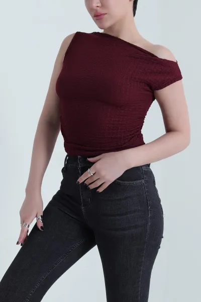 bordo-buzgulu-kolsuz-gofre-kadin-bluz-456287