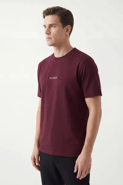 Bordo İki İp Bisiklet Yaka Yazı Detaylı Erkek Tişört 435083