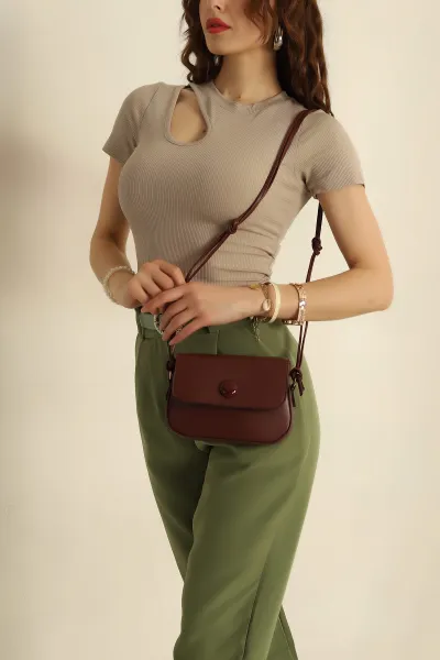 Bordo Mıknatıs Kapaklı Kadın Omuz Çantası 275279