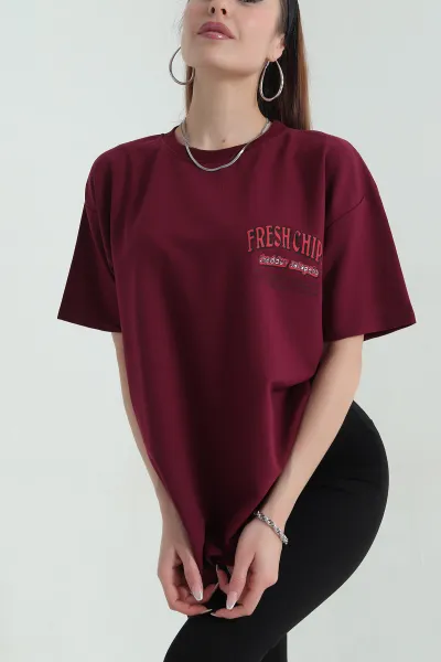 Bordo Ön ve Arka Baskılı İki İp Bisiklet Yaka Kadın Tişört 357334