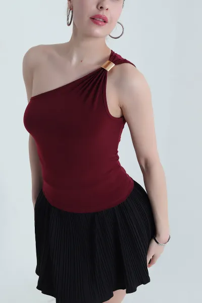 bordo-tokali-tek-omuz-detay-buzzy-kadin-bluz-437062