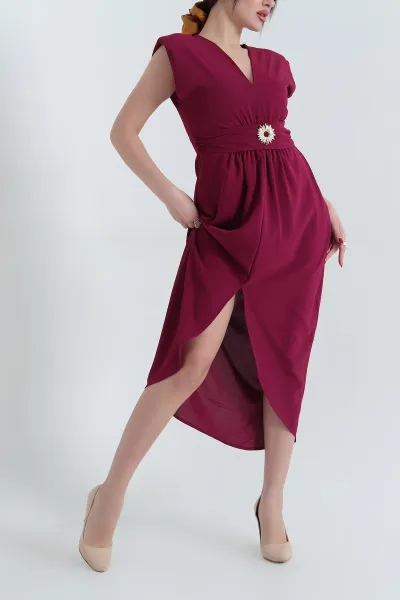 Bordo V Yaka Bel Kuşaklı Gold Broşlu Crep Elbise 338986