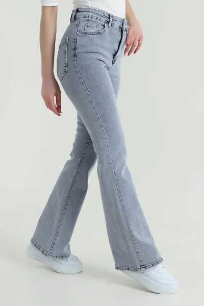 Buz Mavisi İspanyol Paça Likralı Kadın Kot Pantolon 426619