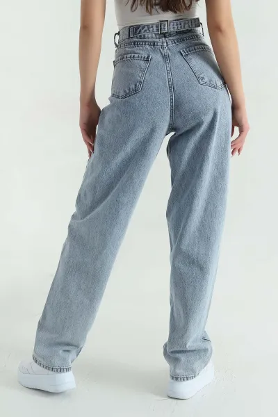 Buz Mavisi Tokalı Cepli Baggy Kadın Kot Pantolon 375575