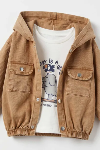 Camel (2-5 Yaş)Kapüşonlu Çıtçıt Düğmeli Gabardin Ceket Pantolonlu Erkek Çocuk 3'lü Takım 477974