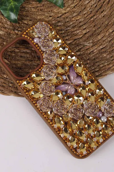 Çöl TeknoCase İPhone 15 Pro Max Uyumlu Daisy Case Serisi Taşlı Vakumlu Sert Silikon Telefon Kılıfı 431076