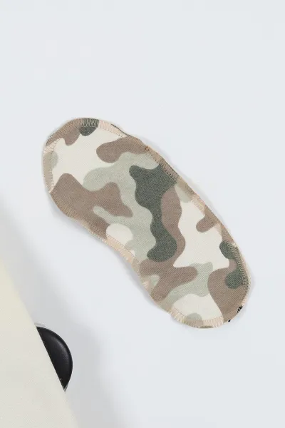 Ekru (3-6 Yaş) Kamuflaj Desenli  Göz Bandı Detaylı Erkek Çocuk Pijama Takım 334657