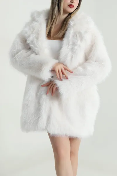 Ekru Astarlı Kürklü Lolita Kadın Mont 488820