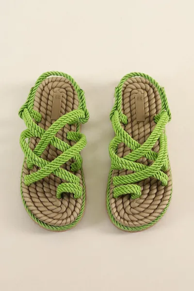 Fıstık Yeşili Hasır Örgülü Sandalet 250693