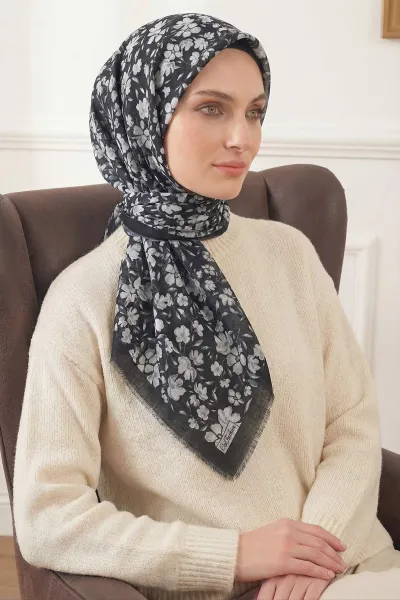 Füme 90x90 Cm Dijital Baskılı Desenli Flam Çekme Eşarp 428646
