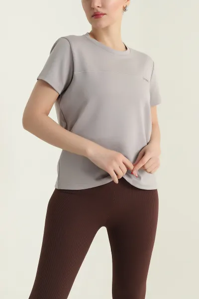 Füme Bisiklet Yaka Nakışlı Oysho Kadın Tişört 437436