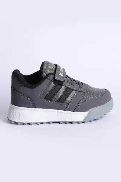 fume-siyah-31-35-filet-yan-seritli-cirtli-kalin-taban-erkek-cocuk-spor-ayakkabi-309107