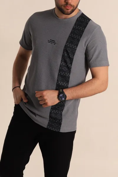 fume-slim-fit-desenli-yazi-detay-erkek-tisort-268628