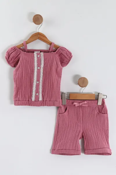 fusya-1-5-yas-straplez-askili-dugmeli-ve-dantel-detayli-gomlekli-muslin-kiz-cocuk-yazlik-takim-445008