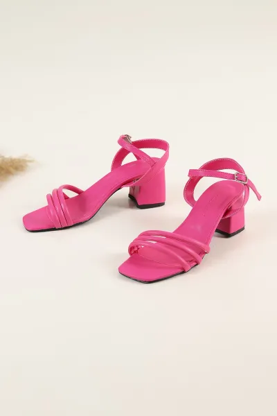 Fuşya Çapraz Bantlı Topuklu Sandalet 249606