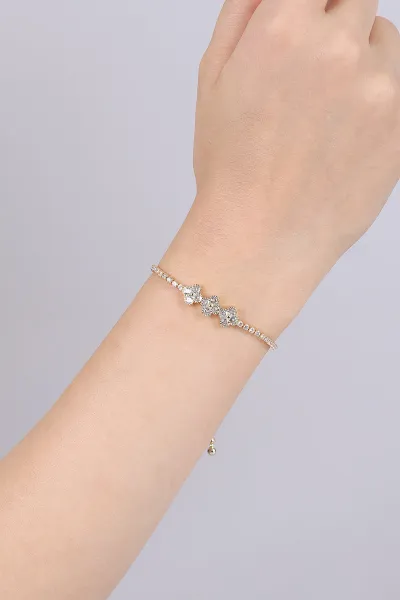 Gold 3 Yonca  Figürlü Zirkon Taşlı Sıkıştırmalı  Bileklik 474811