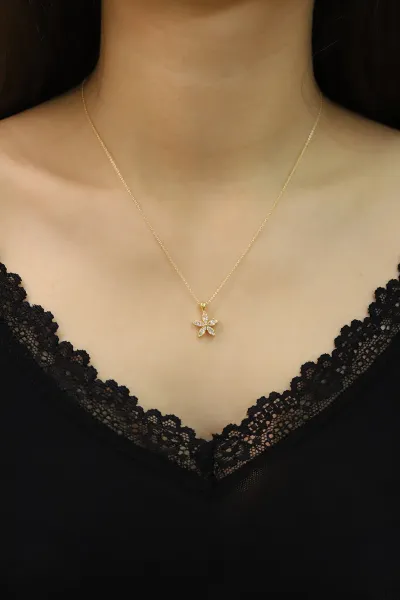 Gold Çiçek Model Zirkon Taşlı   Şık Kolye 430236