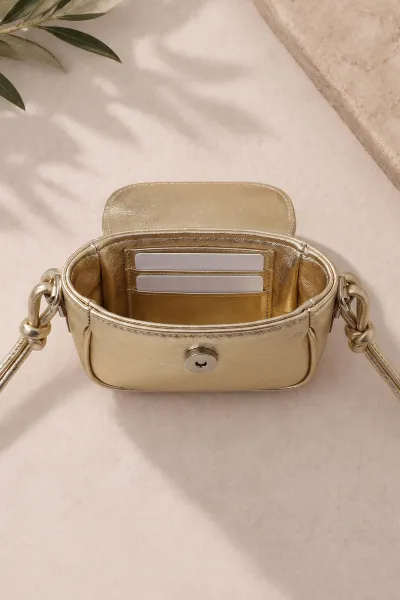 Gold Mini Boy Mıknatıs Kapaklı Kartlık Detaylı Kadın Omuz Çantası 486187