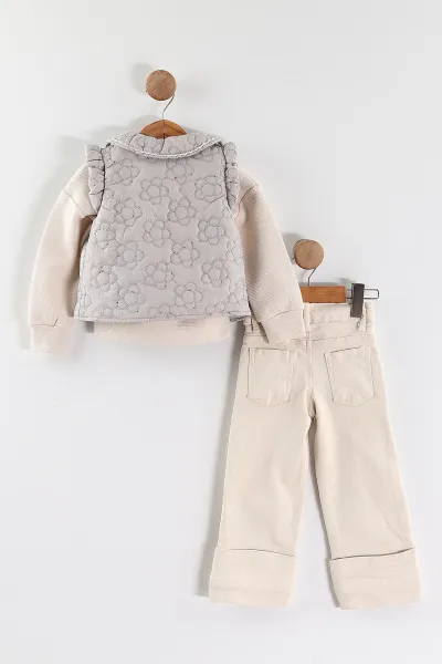 Gri (1-5 Yaş) Kapitone Çiçek Nakışlı Yelekli    Gabardin Pantolonlu  Kız Çocuk 3'lü Takım 443845