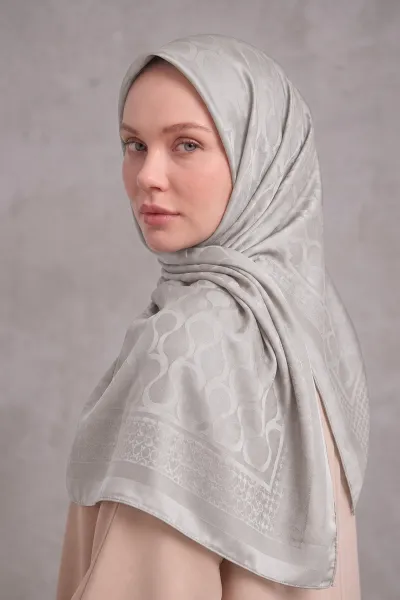 Gri 100x100 Cm Bloom İpeksi Premium Pano Jakar Eşarp 494378