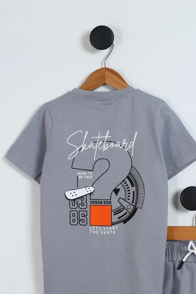 Gri (2-5 Yaş) Ön Arka Skateboard Baskılı Cep Detaylı Penye Erkek Çocuk Yazlık Takım 347255