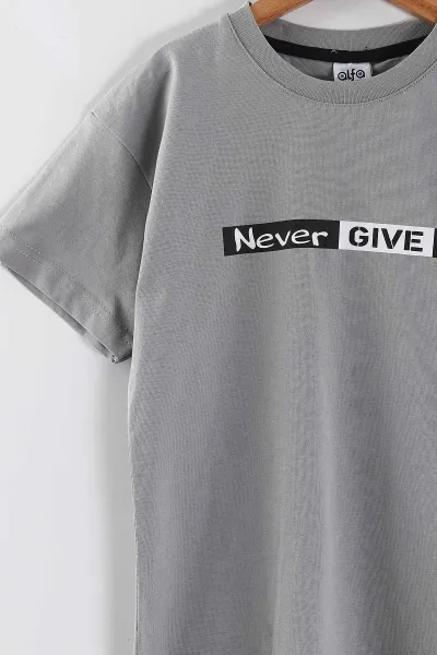 Gri (7-14 Yaş) Never Give Up Baskılı   Şortlu Süprem Erkek Çocuk Yazlık Takım 446312