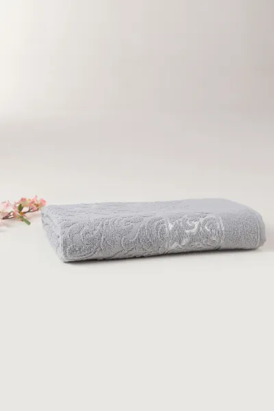 Gri 90x140 Cm Jakarlı Desenli Taç Banyo Havlusu 479187