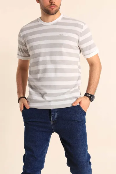 gri-beyaz-regular-fit-cizgili-yazi-detay-erkek-tisort-252186