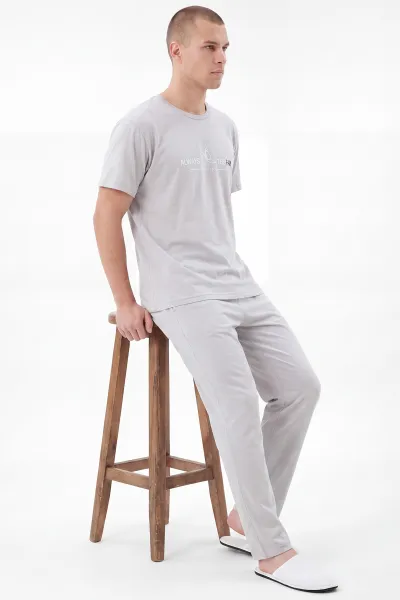 Gri Bisiklet Yaka Yazı Detaylı Erkek Kısa Kollu Pijama Takımı 459144