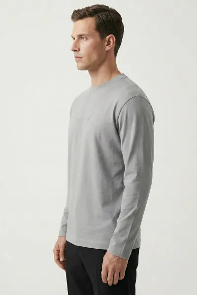 Gri Bisiklet Yaka Yazı Detaylı Erkek Sweatshirt 422010